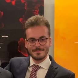Lorenzo - online tutor